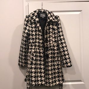 Women's houndstooth trench coat
